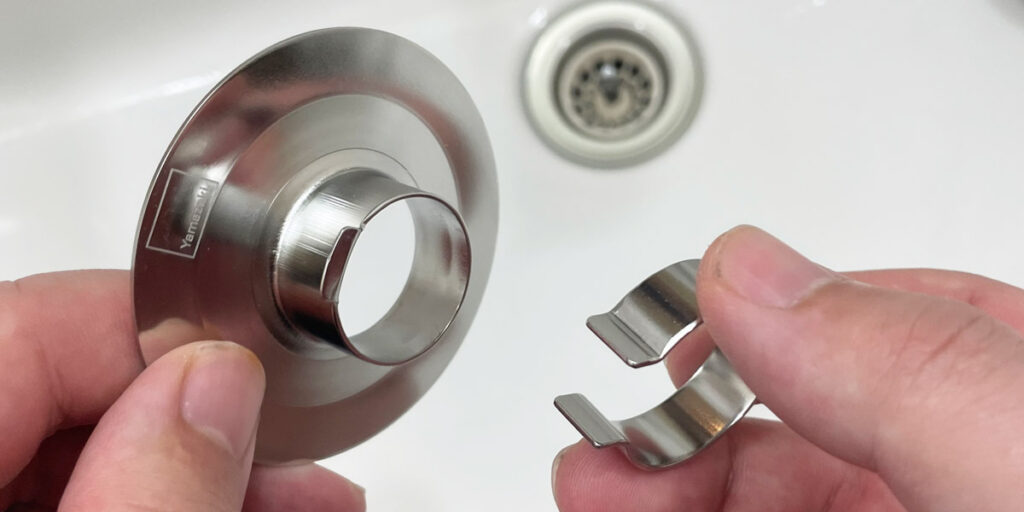 シンプルなリング形状のホルダー