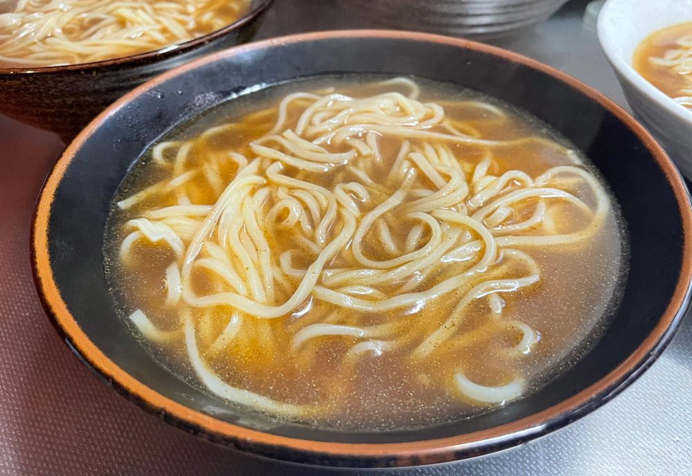 伊豆あまからやの麺とスープ